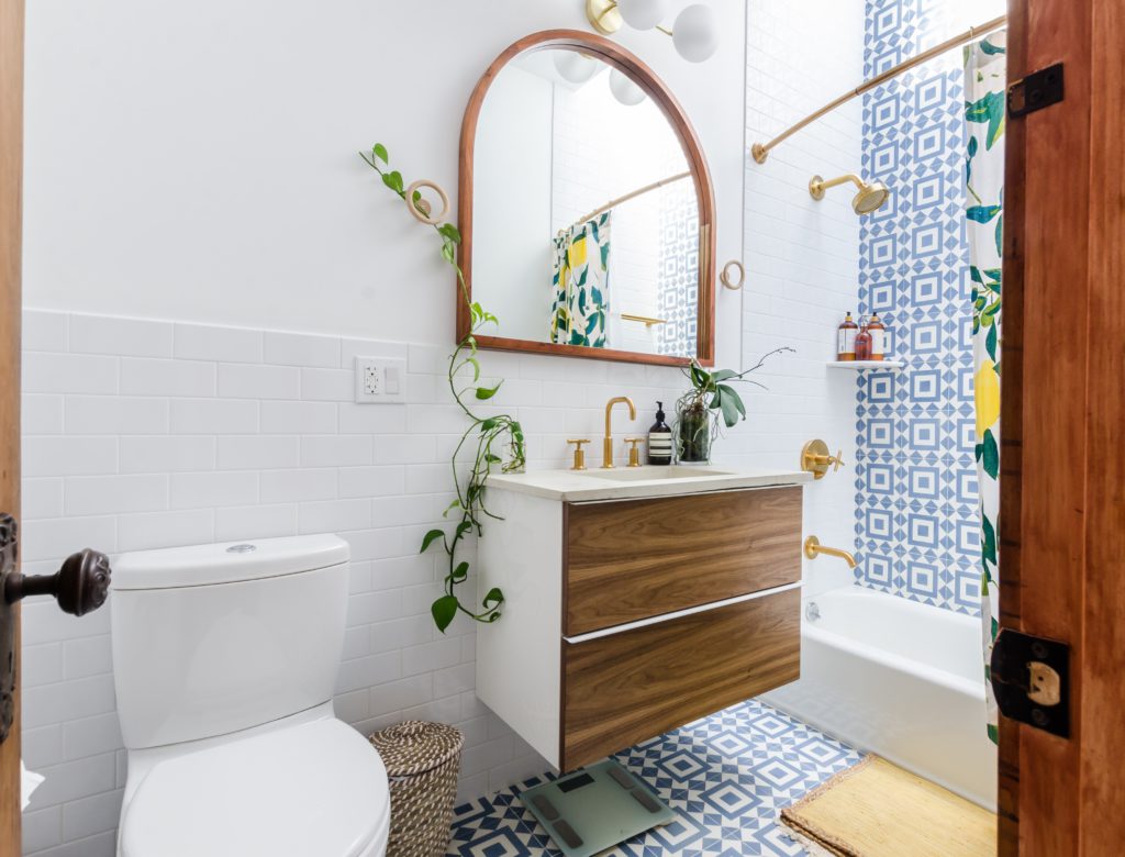 дизайн ванной комнаты с туалетом в скандинавском стиле